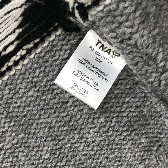 Excellent condition TNA Sea to Sky lambswool sweater - Picture 9 of 9